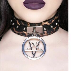 Killstar Choker with Pentagram Pendant
